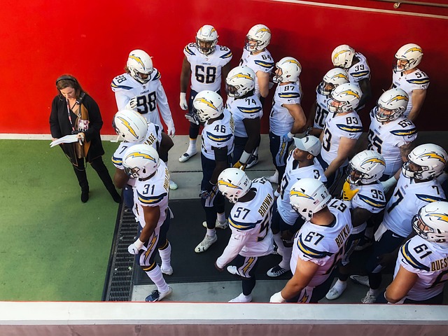 如何看待事 如何看待事